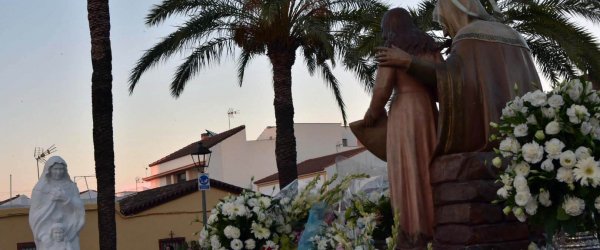 Santa Ana procesionó un año más por Gibraleón