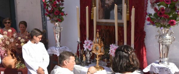 Solemnes Cultos en honor a Jesús Sacramentado